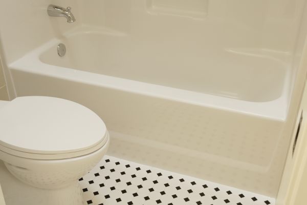 Cleveland Bathtub Refinishing
